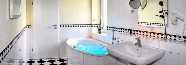 Ostseeuralub im Appartement Seepferdchen, Villa Freia in Binz, direkt an der Strandpromenade. Urlaub auf Rügen zu jeder Jahreszeit!